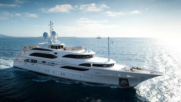 Benetti motor yacht I Dynasty sold