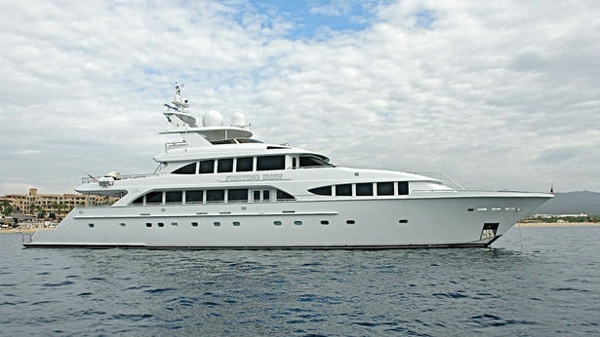 Westship motor yacht Fighting Irish sold