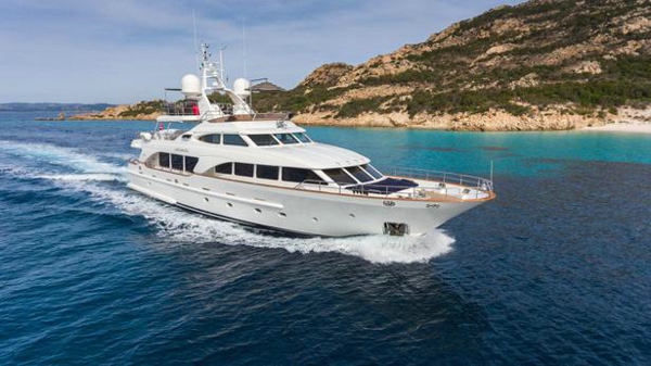 Benetti motor yacht Carlamaria listed for sale