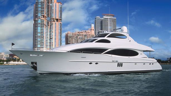 Lazzara motor yacht Gale Winds for sale