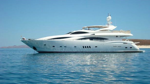 Price drop on Sunseeker motor yacht Polly