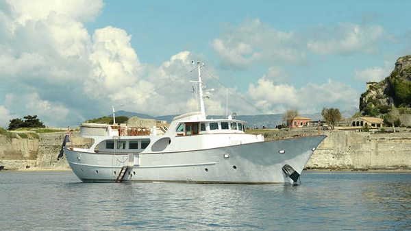 Price drop on classic Fairmile motor yacht Vanilla