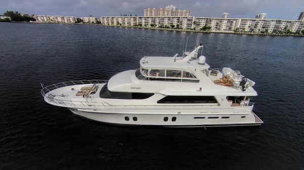 Cheoy Lee motor yacht Knot Hours for sale