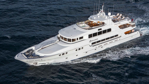 Richmond motor yacht Excellence now for sale with Denison