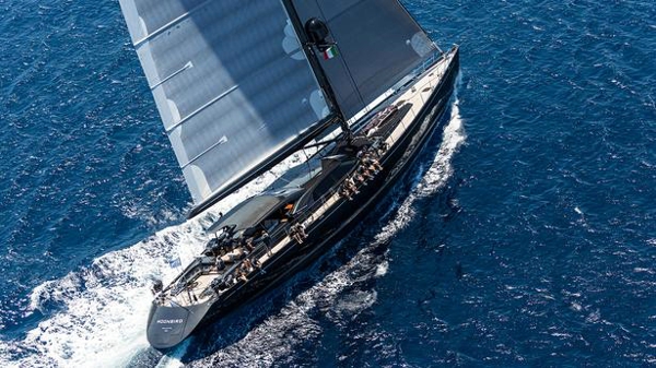 Further €450,000 price drop on Fitzroy sailing yacht Moonbird