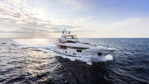 Benetti motor yacht Iron Man for sale