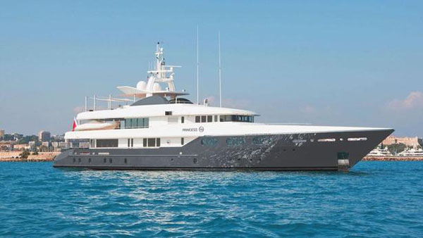 €1.2M price drop on Feadship motor yacht Princess Too