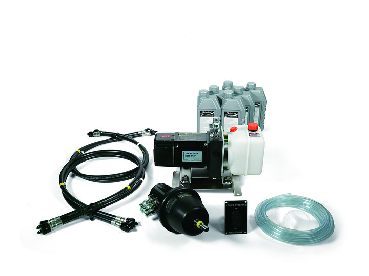 Hydraulic steering for stern drive