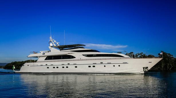 Falcon motor yacht Hunter for sale