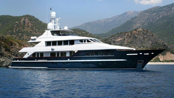 Heesen motor yacht Lady Azul for sale