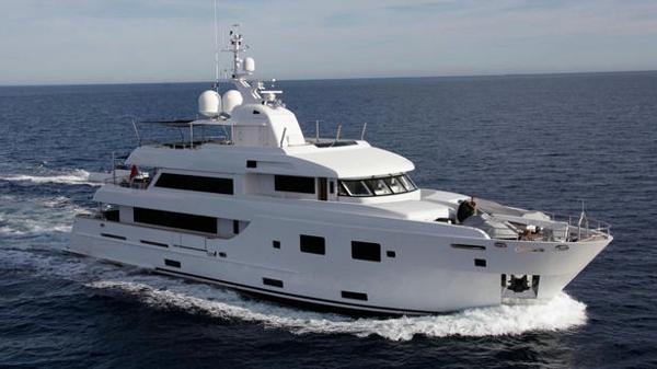 Lubeck motor yacht Tommy Belle for sale