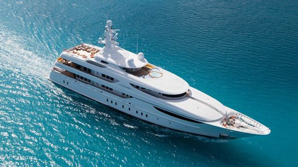 60 metre Lurssen motor yacht Oasis sold