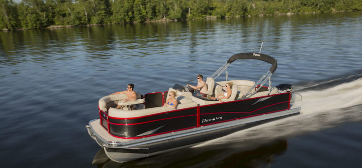 Pontoon boat