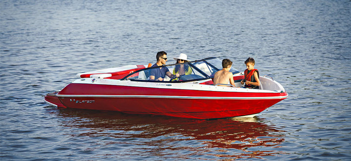 Sport boat