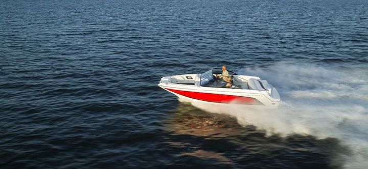 Sport boat