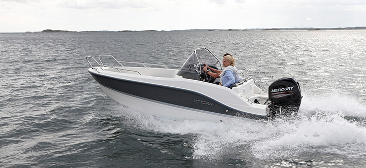 Sport boat