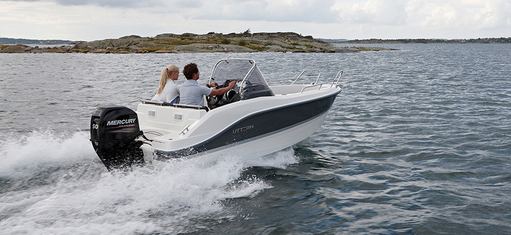 Sport boat
