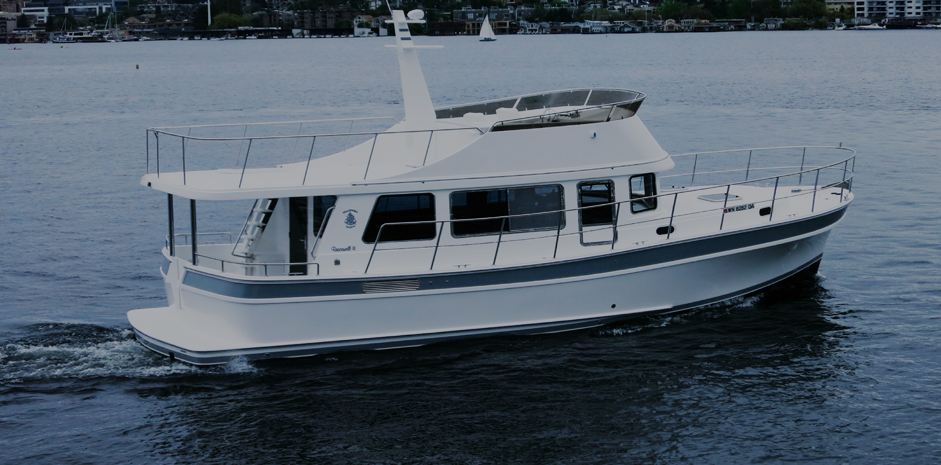 Commander 27E yacht