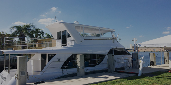 Commander 27E yacht