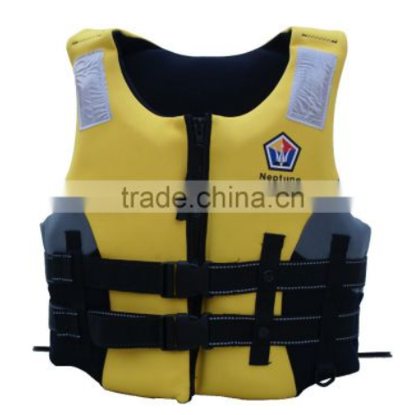 Water Sports 100 Newton Leisure EPE Foam Life Jacket