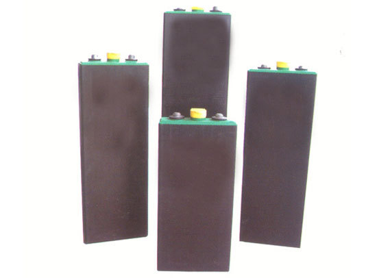 DIN (PzS) series lead-acid batteries