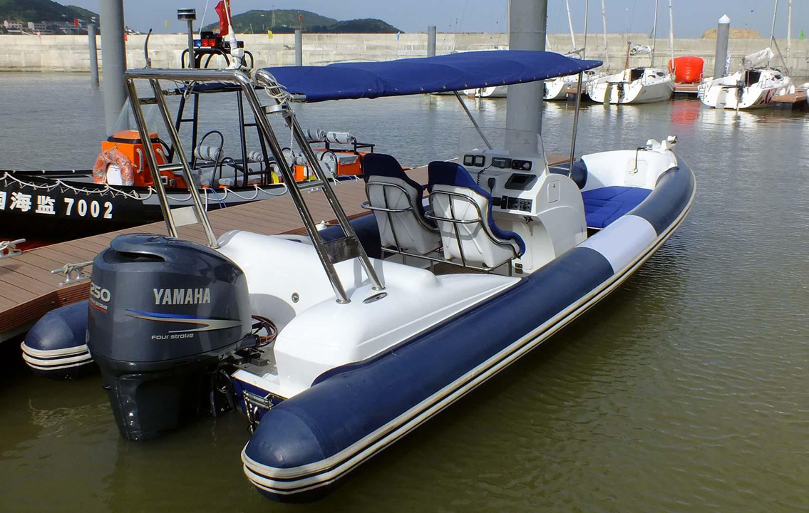 RIB770 Speed boat